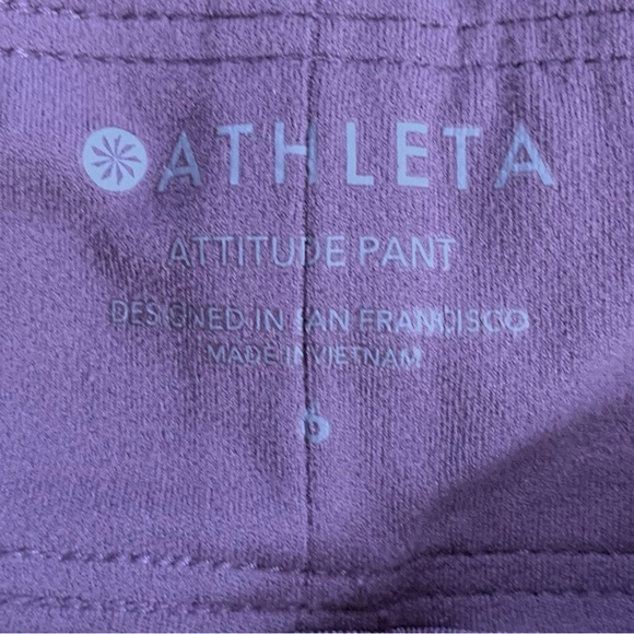 Athleta Attitude Side Ruched Lightweight Jogger Pants in Volcanic Violet Size 6 - Picture 5 of 9